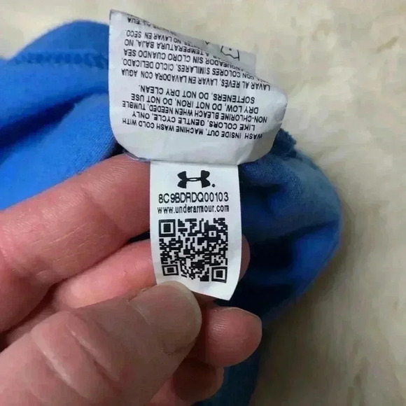 Under Armour T-Shirt Blue  With Characters Size 4T - Picture 11 of 16